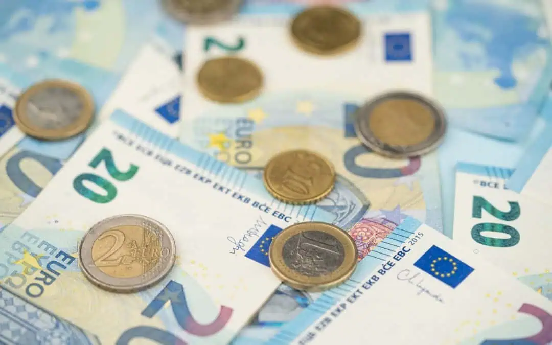 Prednosti i mane online pozajmica u odnosu na tradicionalne kredite