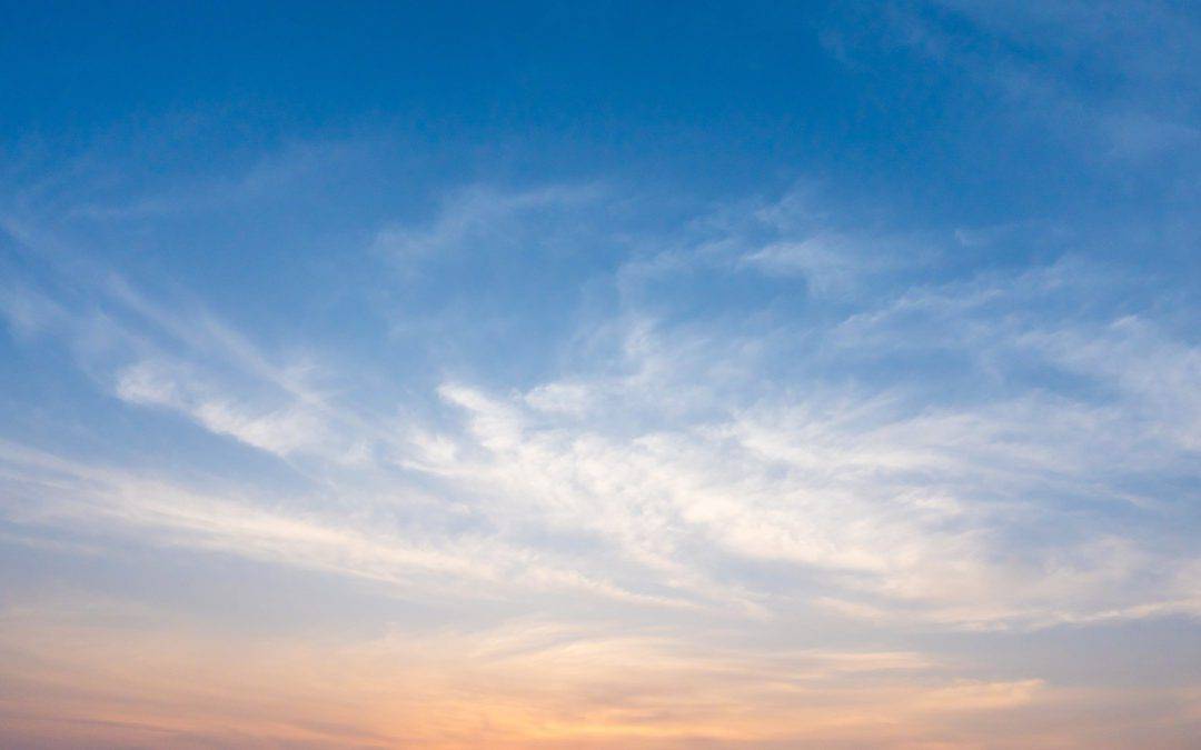 Zašto je nebo plavo i kako nastaju različite boje u atmosferi