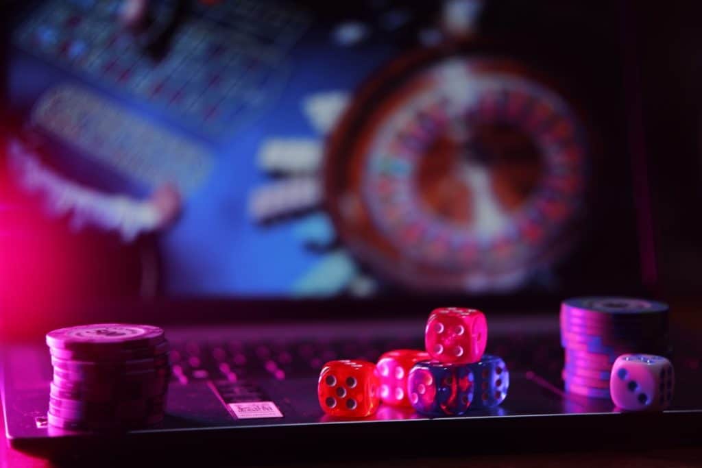 Financijska pismenost i kockanje: zašto su povezani